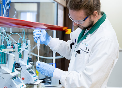 InnoSyn biocatalysis delivers sustainable solutions using advanced enzyme screening and optimization for chemical synthesis.