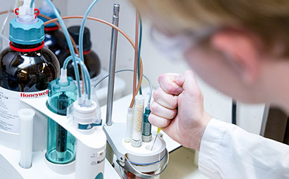 InnoSyn provides custom synthesis, process optimization, and pilot-scale manufacturing for innovative chemical production.